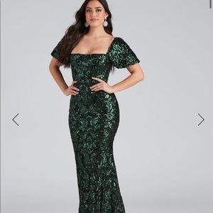 Quinn Sequin Scroll Puff Sleeve Dress- Hunter Green